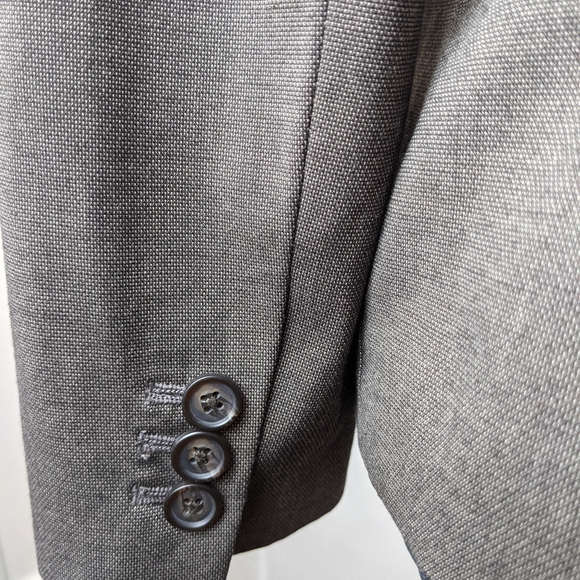 Banana Republic - Picture 3 of 6